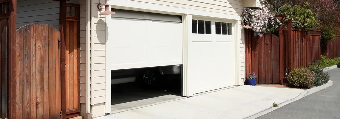 Repair Garage Door Won't Close Light Blinks in Carpentersville, Illinois