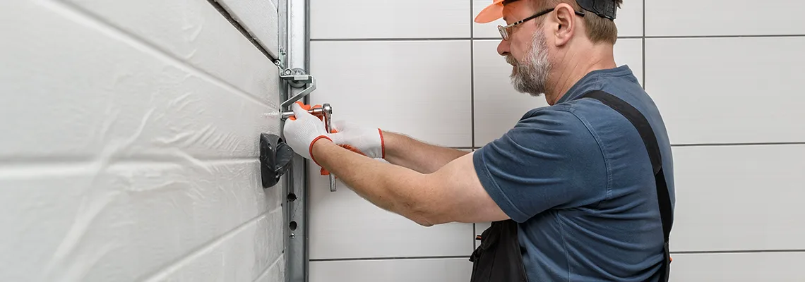 Weatherproof Insulated Garage Door Service in Carpentersville, IL